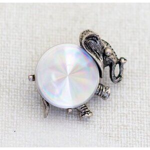 Vintage Silver Tone Elephant Brooch - Y1